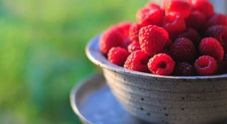 Fresh raspberries - summer, photography, wallpaper, berries, fruits, berry, raspberry, food