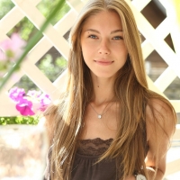Anjelica Ebbi