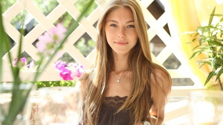 Anjelica Ebbi