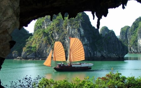 imperial junk - imperial, vietnam, boat, ha long bay, junk, ocean