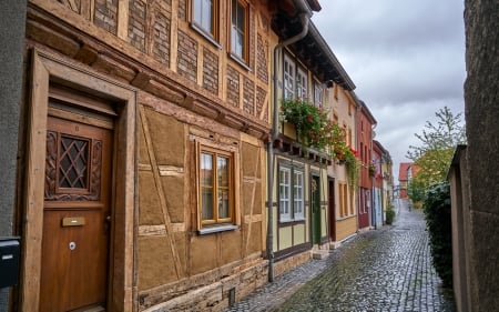 Streetscape - street, town, houses, old