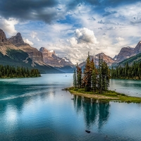 Maligne Lake