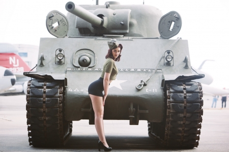 Pin Up Model - model, pin, tank, up