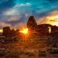 Sunset behind Turret Arch