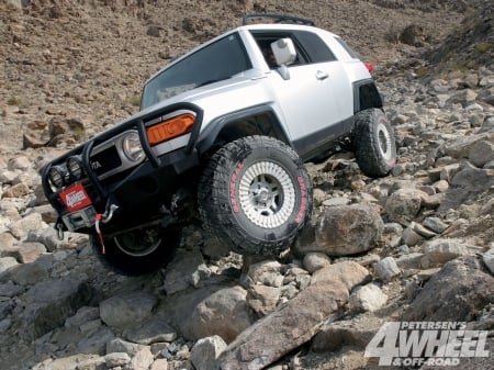 Toyota FJ Cruiser - ride, offroad, crawl, 4x4