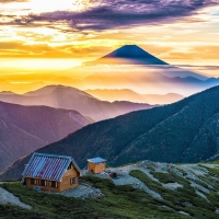 Cabin in Mountains