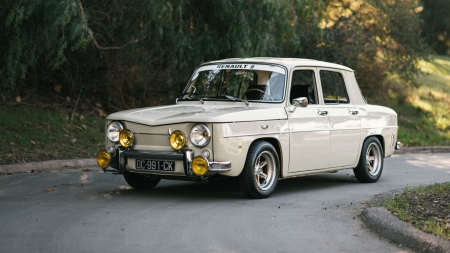 Renault 8 - renault, french, car, 8