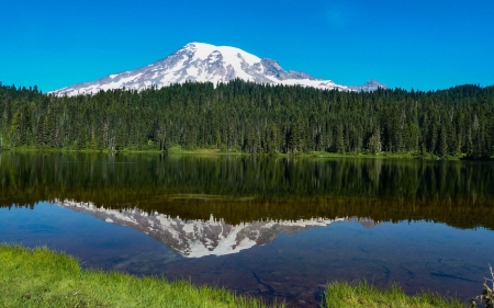 Mt Rainier and Reflection Lake, Mount Rainier National Park, Washington