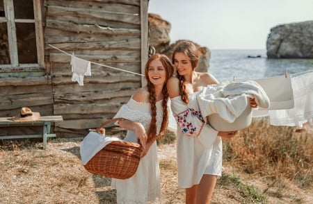 laundry day models - girls, shack, sea, baskets, hut, towels