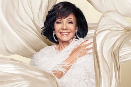 Shirley Bassey - singer, shirley, basey, woman