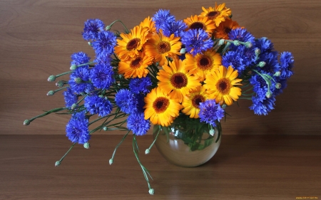 Bouquet with Cornflowers - vase, cornflowers, yellow flowers, glass