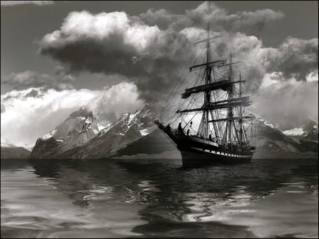 Bajy's B&W Sail - sail, boat, cloud, sea, sky