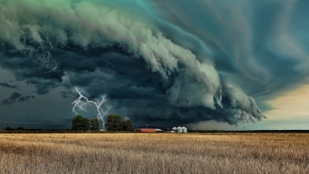 the storm - clouds, blackclouds, field, farm, lighting