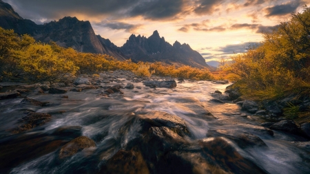 The Gates of Aureus - Tombstone Territorial Park