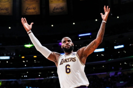 LeBron James - basketball, los angeles lakers, lebron, lebron james