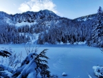 Winter morning at Annette Lake near Snoqualmie Pass, Washington