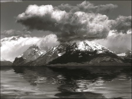 Mountain Lake - wake, black, water, cloud, wave