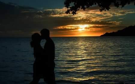 Sunset Kiss - Other & People Background Wallpapers on Desktop Nexus