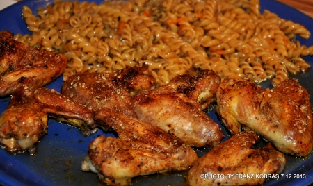 chicken wings with onion-maggi- noodles...from austria  selfmade - noodles, lecker, chicken, good