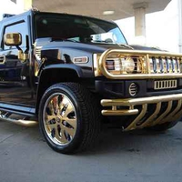 Hummer in gold