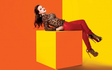 Kat Dennings - Kat Dennings, high heels, actress, brunette, animal print