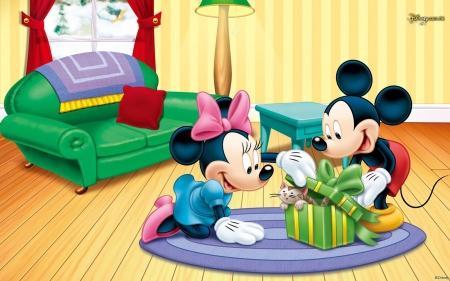 :) - minnie, cat, christmas, mickey mouse, fantasy, craciun, kitten, gift, disney