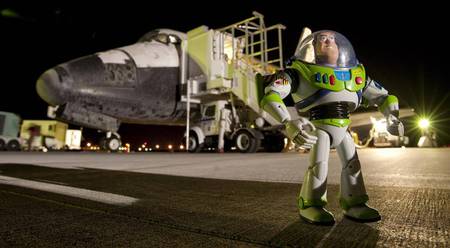 Buzz is back - buzz, shuttle, lightyear, space