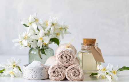 ღ - Towels, Spa, Oil, Flowers