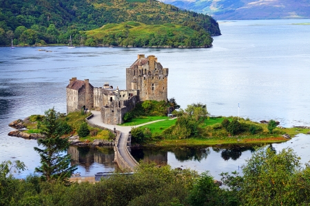 Eilean Donan Castle, Scotland - medieval, architecture, scotland, castle, lake
