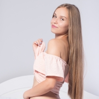 Bare Shoulder