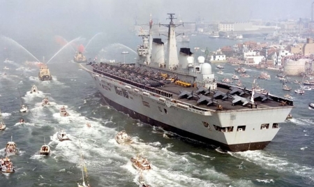 HMS Invincible R05 - Aircraft carrier, warships, HMS, HMS Invincible R05