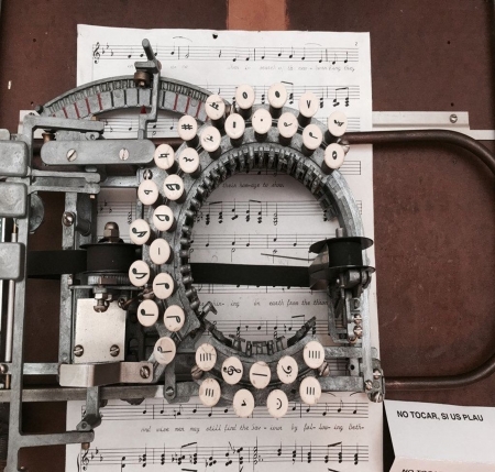 Music typewriter from 1936 - machines, music, music typewriter, technologies