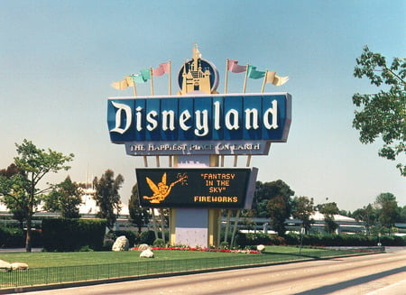 Disneyland - disneyland, fun, amusment parks, photography