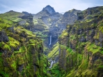 Hangandifoss Waterfall, Mulagljufur Canyon