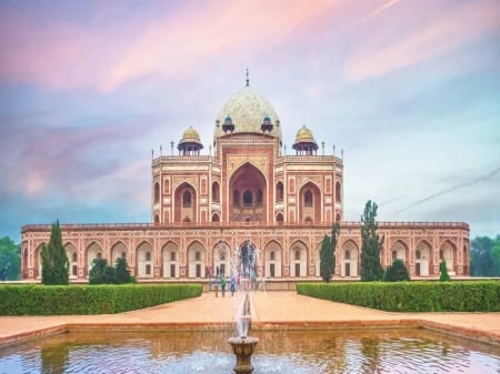 Monuments to explore at Humayun's Tomb