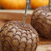 Halloween Caramel Apples