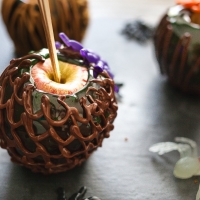 Halloween Caramel Apples