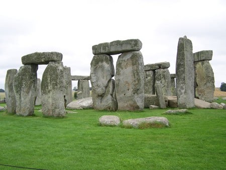 Stonehenge - britain, mystery, grass, stone