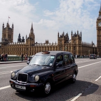 2015 BLACK TAXI ON WESTMINSTER BRIDGE