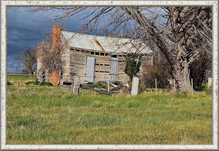 OLD HOUSE...AUSTRALIA