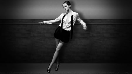 Emma Watson Night Owl - actrice, night owl, emma watson, celebrities, people, wallpaper