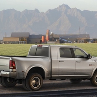 Dodge Ram 3500 Heavy Duty Laramie Mega Cab 4x4 2009