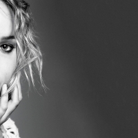Jennifer Lawrence Wallpaper 02