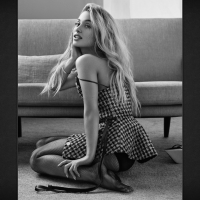 Ariana Grande Vogue Wall D