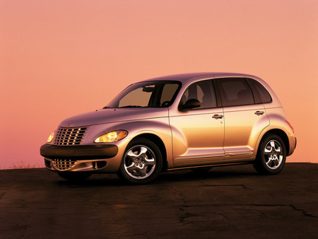 Gold PT Cruiser