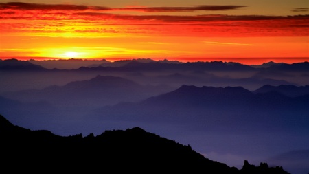 Alps Sunrise - ray, reddish, beauty, mountain, sky