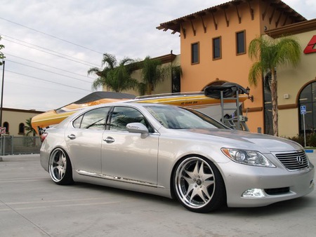 Lexus LS460