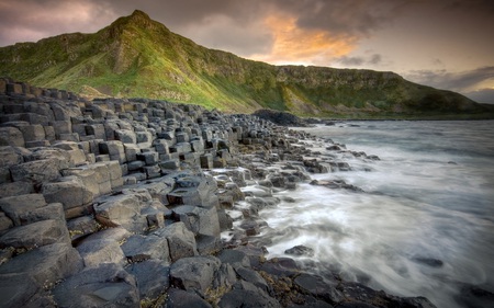 Giants Causeway - rocks, clouds, beautiful, causeway, beach, hills, ocean, waves