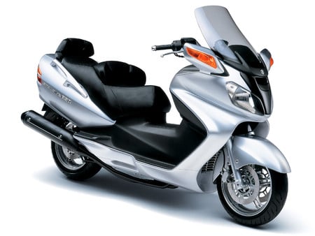 Suzuki-Skywave - motorcycle