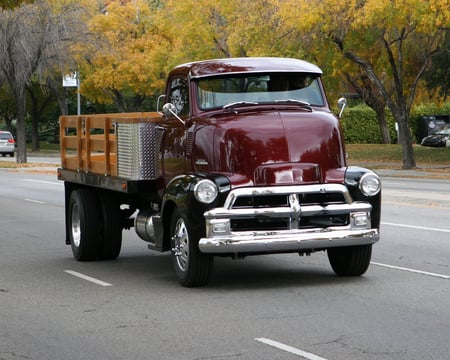 GM Cab Over......... - cars, trucks